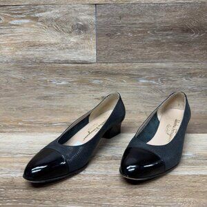 Salvatore Ferragamo Black Leather Cap Toe Heels Women's Size 8